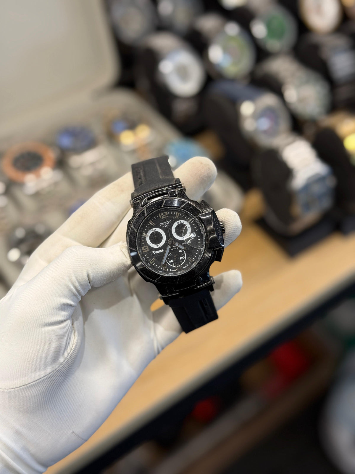 Luxury  Chronograph-Style Sports Watch for Men