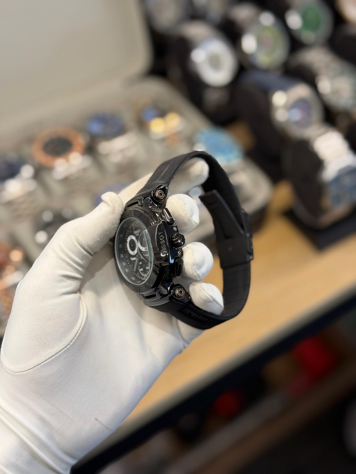 Luxury  Chronograph-Style Sports Watch for Men