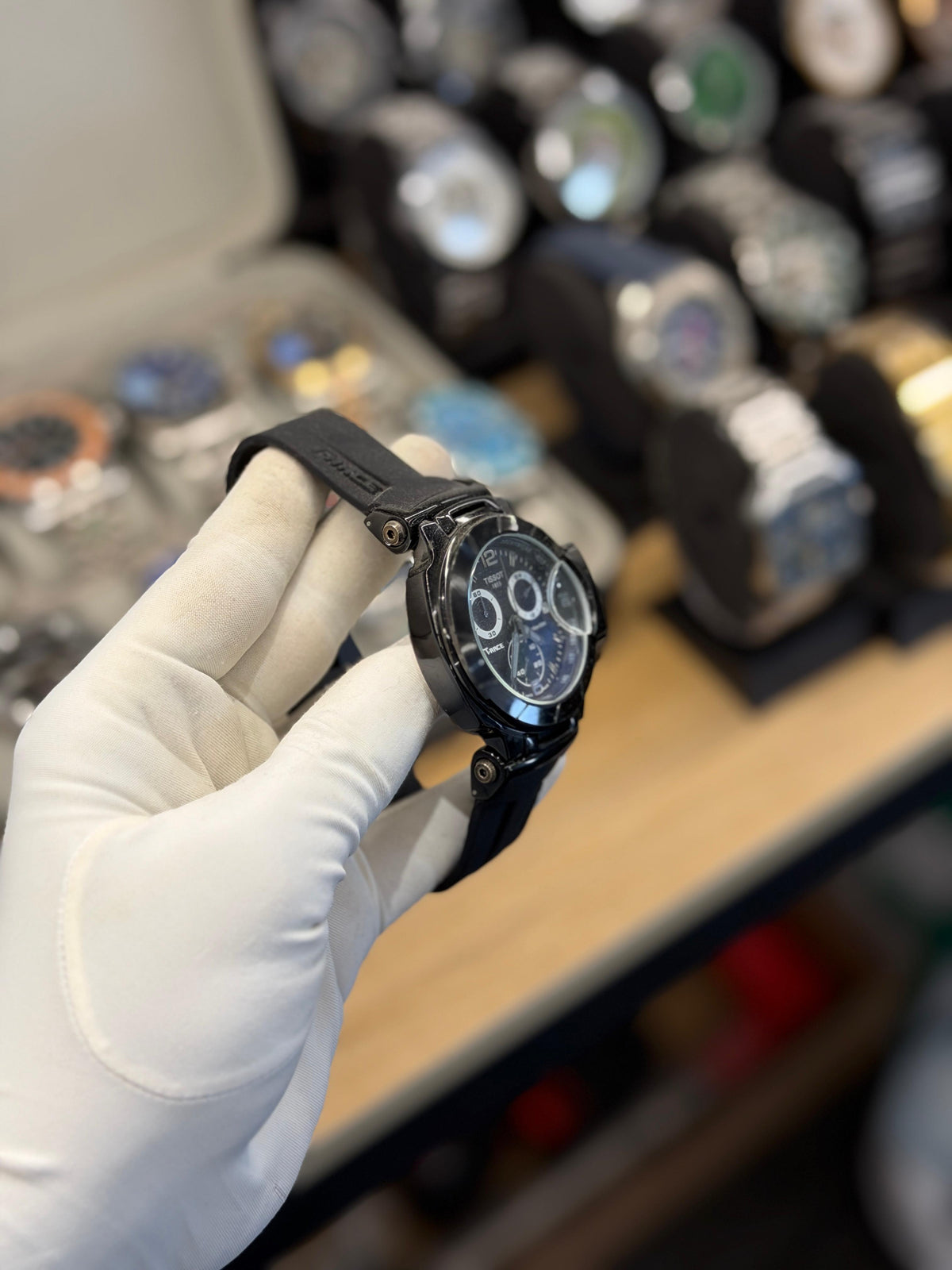 Luxury  Chronograph-Style Sports Watch for Men