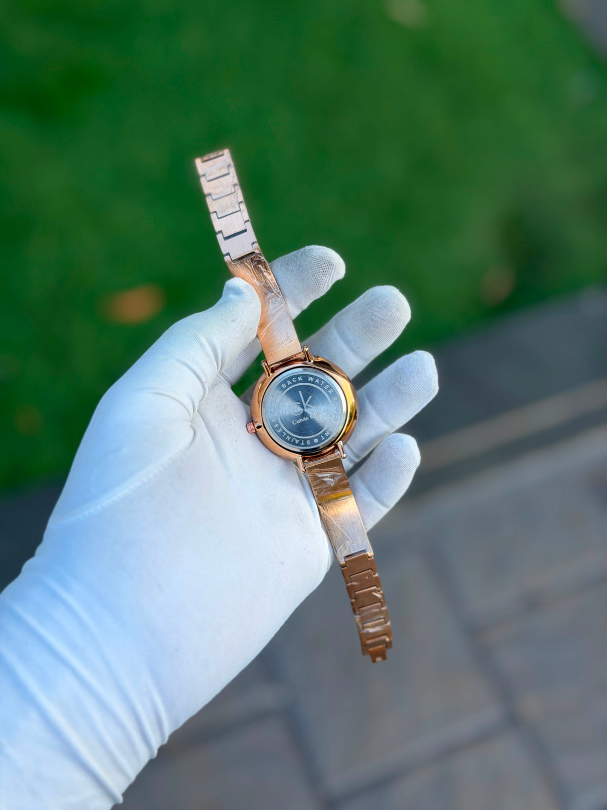 Women’s Classic Analog Quartz Wrist Watch with Elegant Dial Design