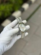 Men’s Classic Analog Quartz Wrist Watch with Clean Design
